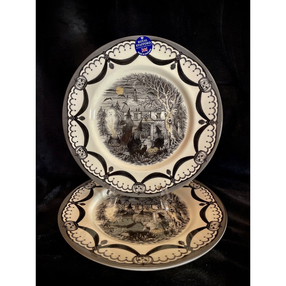 ROYAL STAFFORD Set Of‎ 2 Haunted Home The Witches COVEN Dinner Plates HALLOWEEN